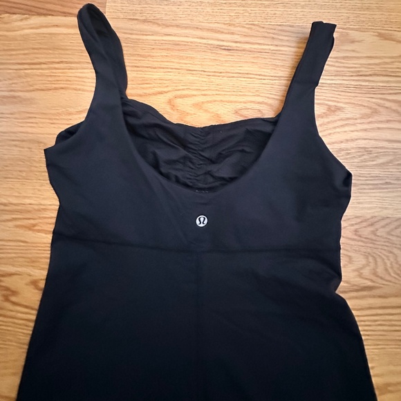 Lululemon NWOT Aria Tank II Black (8) - Picture 6 of 16